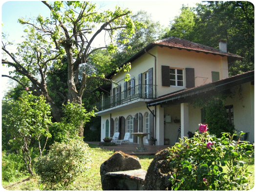 alleinstehendes großzügiges Haus mit fantastischem Blick.